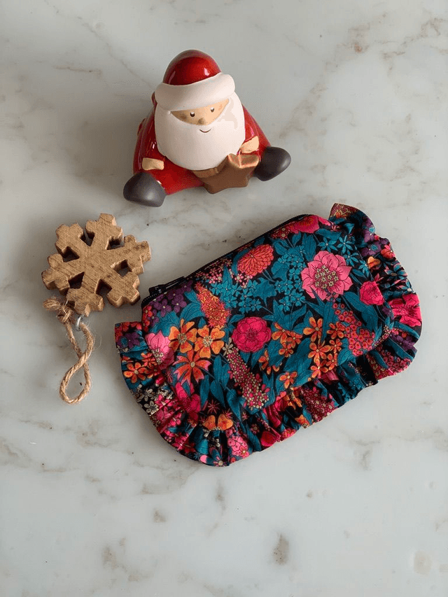 Pochette plate à froufrous XS