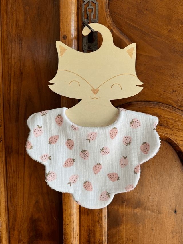 Bavoir fleur bébé fille (0-12 mois)