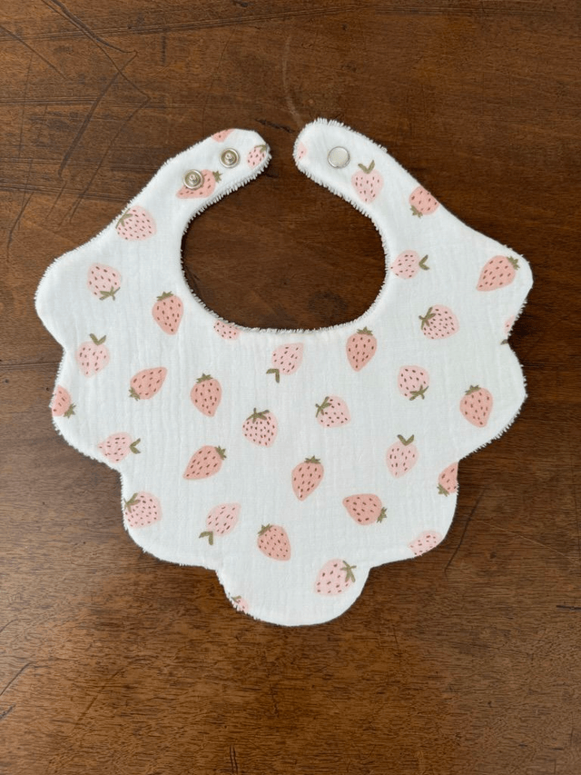 Bavoir fleur bébé fille (0-12 mois)