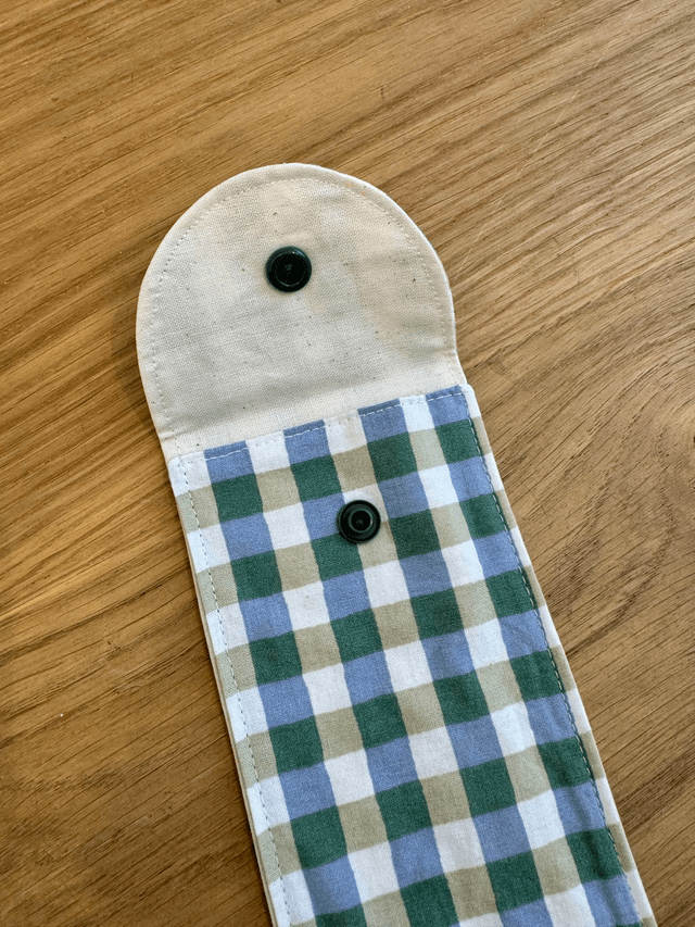 Étui à brosse à dents / ou à couverts