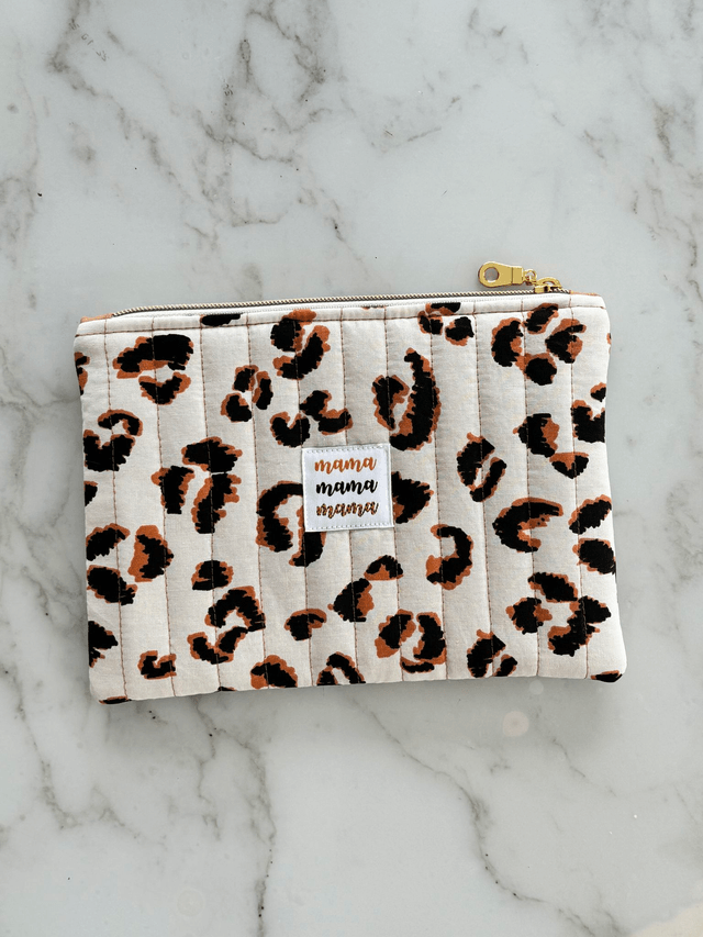 Pochette plate matelassée L [MAMAN]