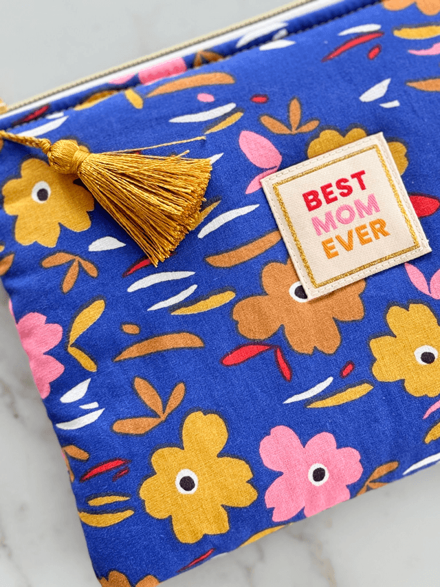 Pochette plate matelassée L [MAMAN]