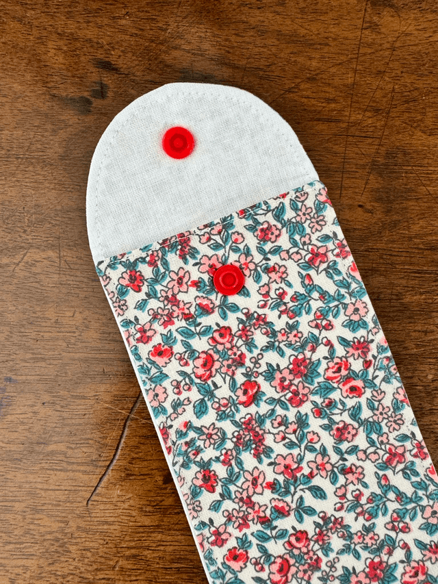 Étui à brosse à dents / ou à couverts