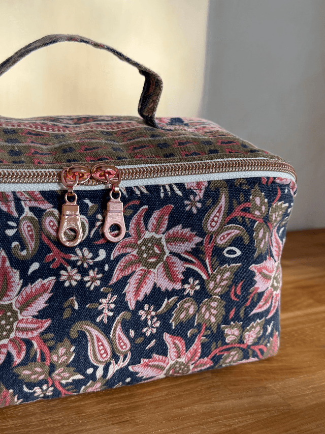 Trousse de toilette ouverture à plat