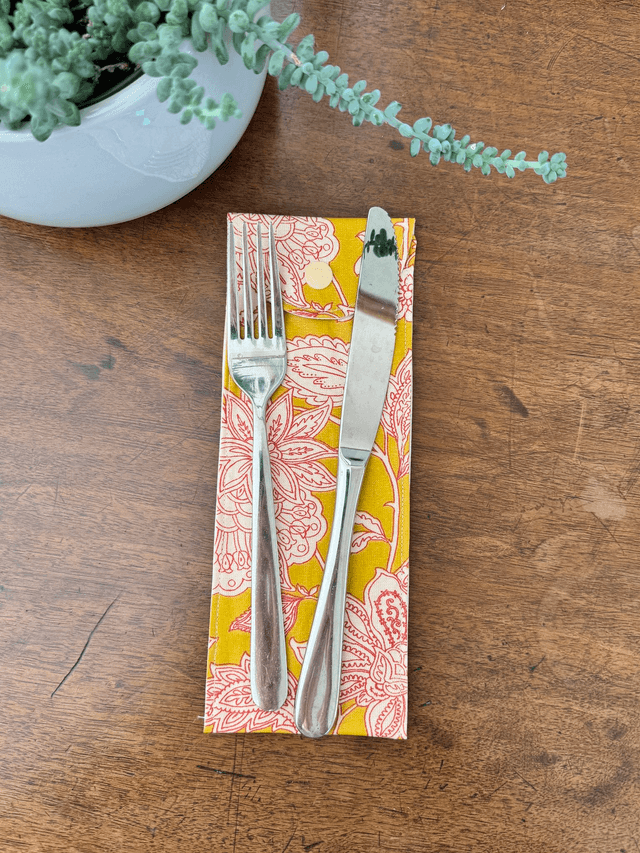 Étui à brosse à dents / ou à couverts