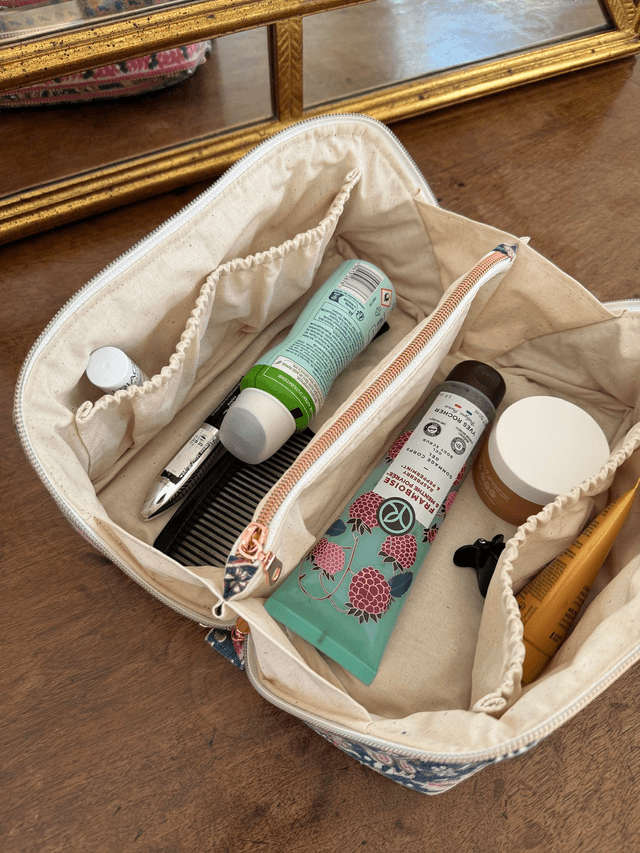 Trousse de toilette ouverture à plat