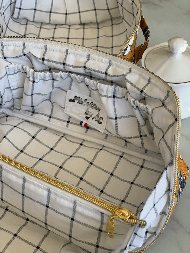 Trousse de toilette ouverture à plat