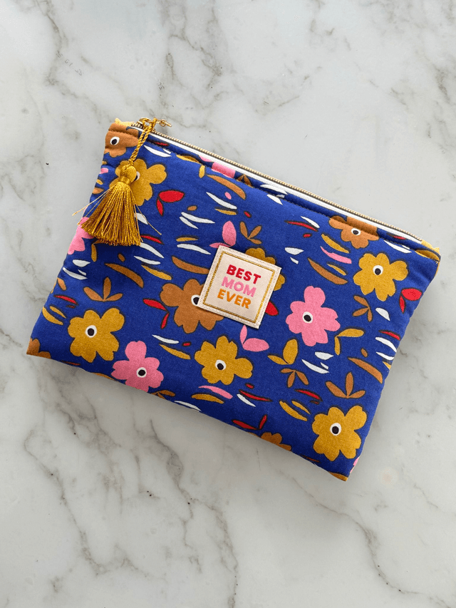 Pochette plate matelassée L [MAMAN]