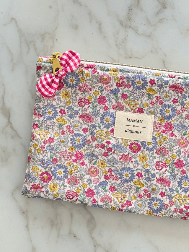 Pochette plate matelassée L [MAMAN]