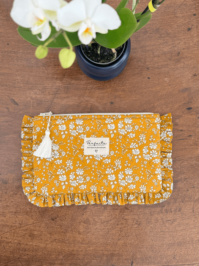 Pochette plate à froufrous L