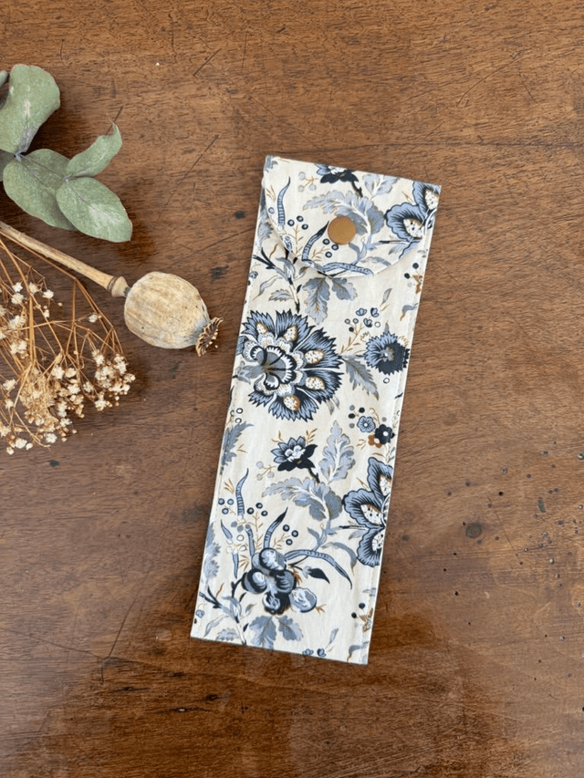 Étui à brosse à dents / ou à couverts